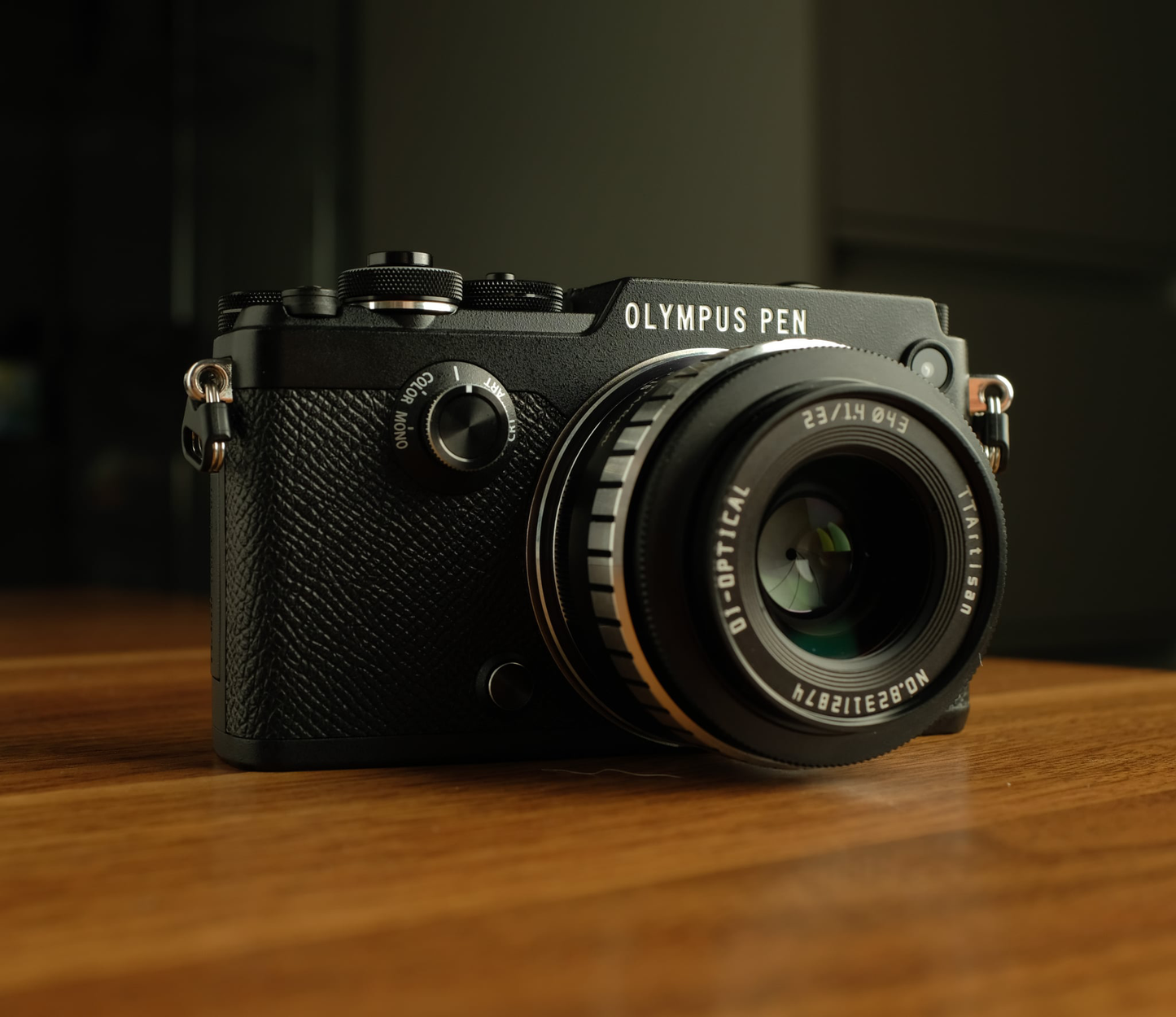 [Preowned] Olympus Pen-F 20MP w/ IBIS + TTArtisan 23mm F1.4 Lens