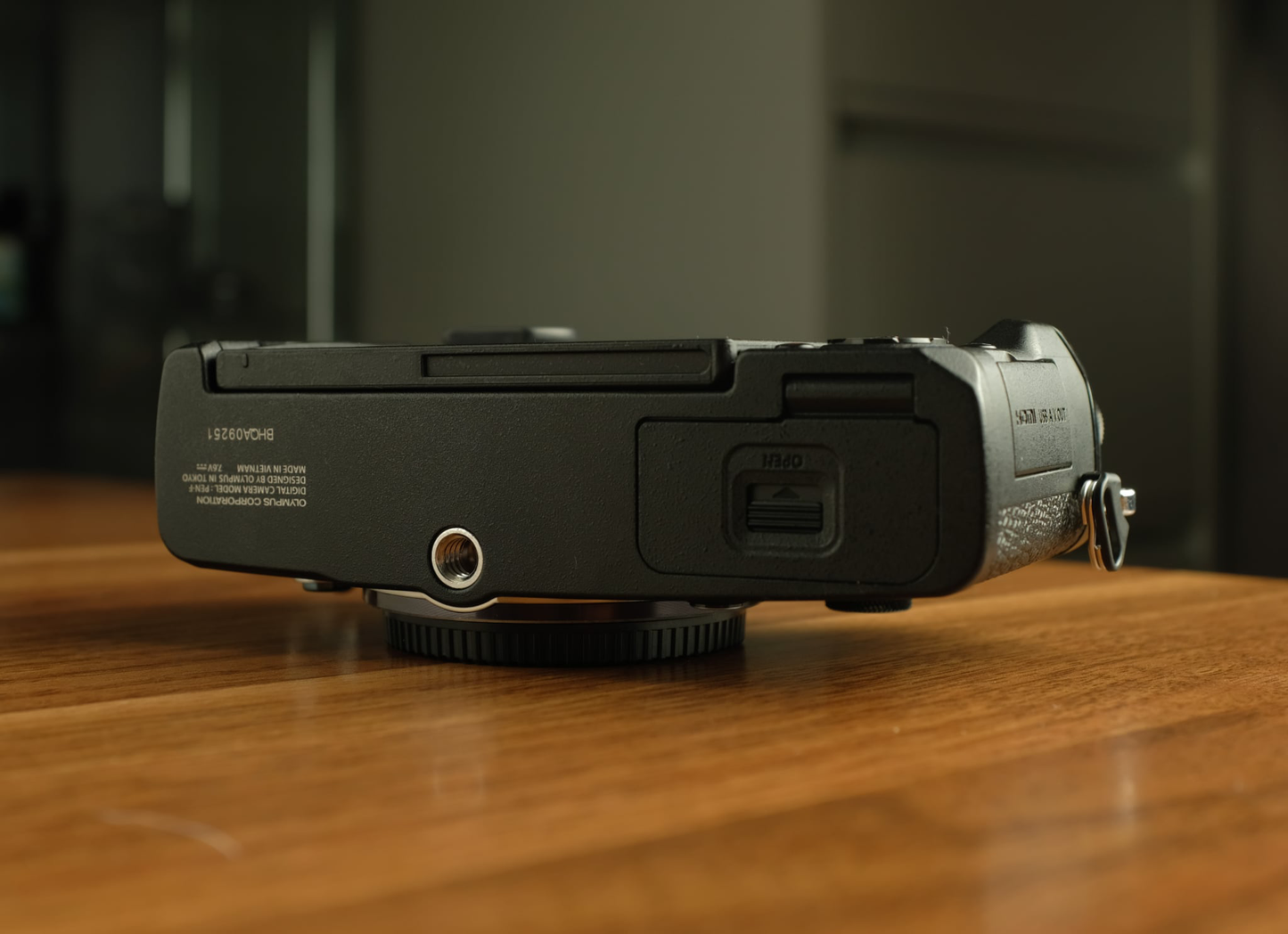 [Preowned] Olympus Pen-F 20MP w/ IBIS + TTArtisan 23mm F1.4 Lens